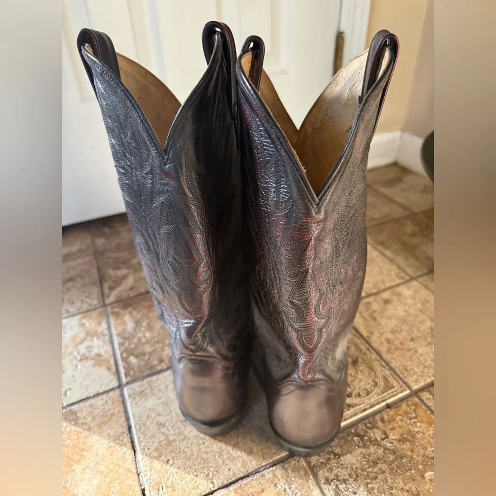 Men’s- Vintage Dan Post Western Boots- Black Cherry- 2112R- Size 10 1/2